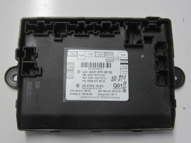 Mercedes Benz - Door Control - 2218704692